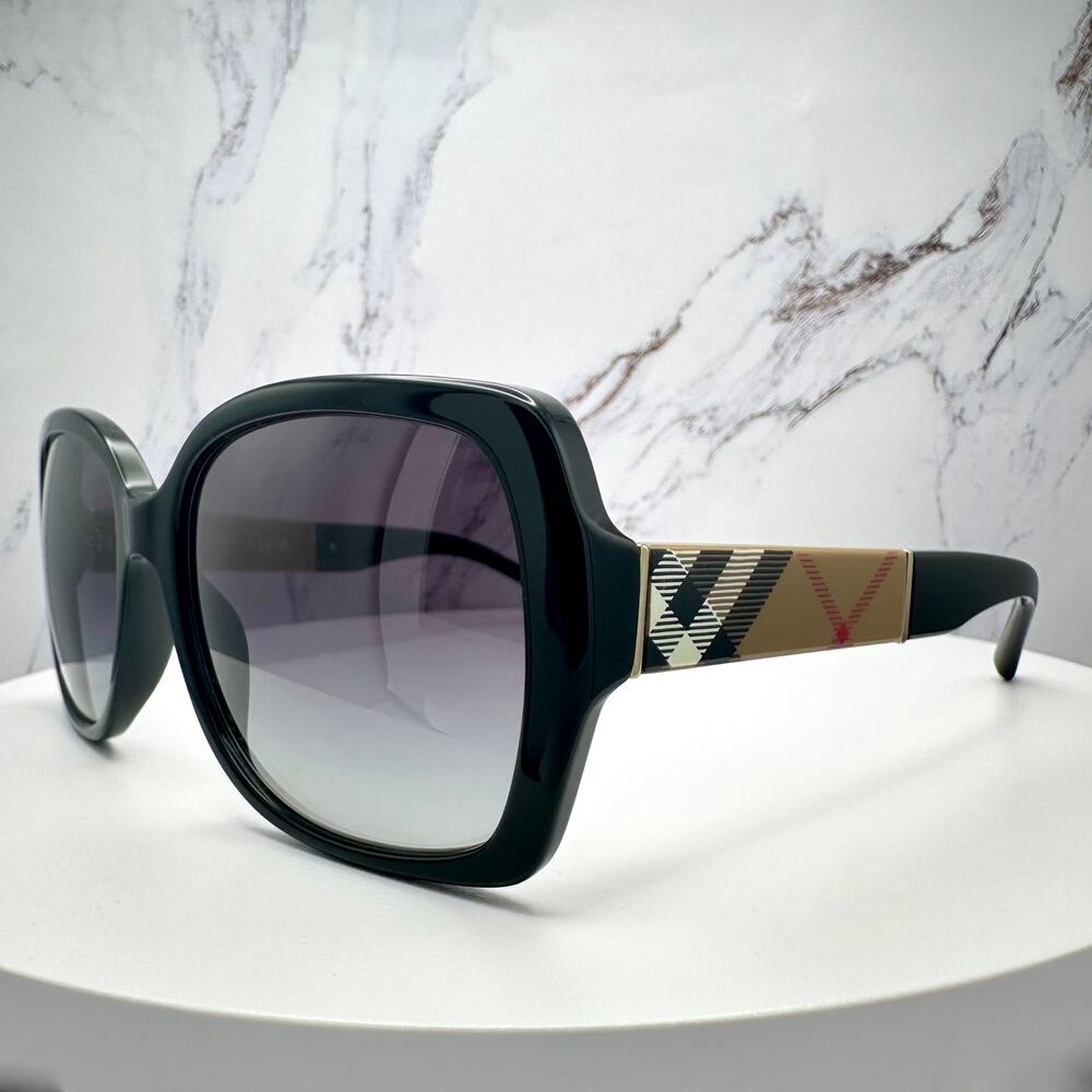 New Burberry Sunglasses Black Square Frames Checkered Arms Gradient BURBERRY - Picture 3 of 16